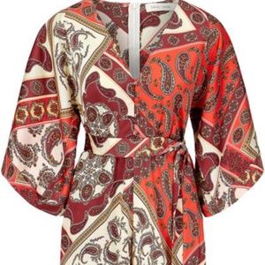 🌸🌼SUMMER LOVIN IN THIS CUTE KIMONO ROMPER🌼🌸